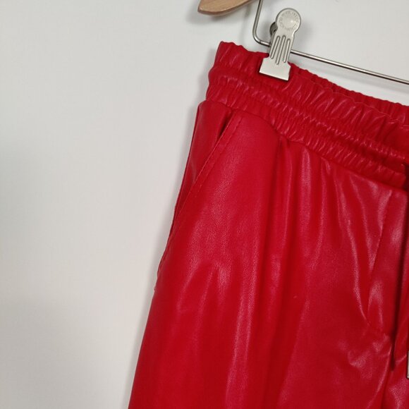 Forever 21 Women's Faux Leather Pants Size M Red Shiny Cargo Casual Party Dinner - Picture 3 of 13